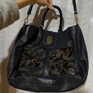 Via Republican Genuine Leather Handbag